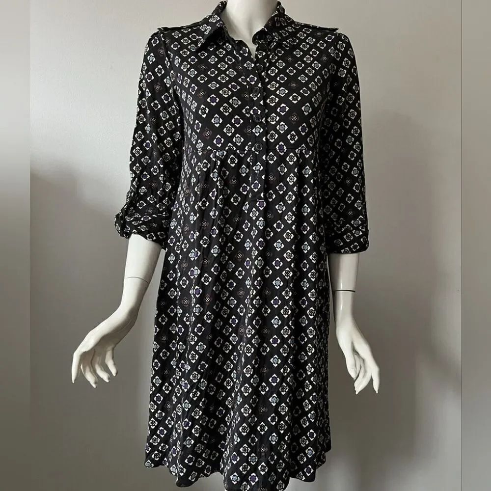 Vintage Diane vonFurstenberg shirt dress with pockets. Has baby doll style in fr